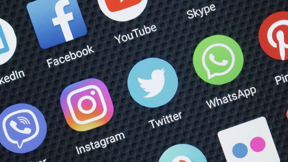 Studie zum Medienkonsum: Soziale Medien werden als Nachrichtenquelle immer wichtiger