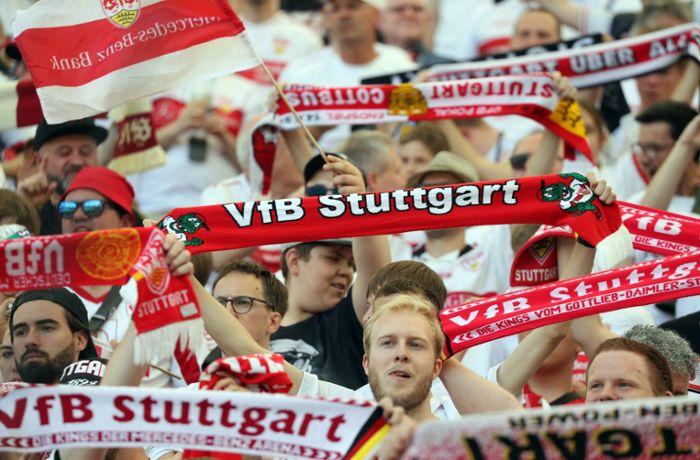 Twitter-Reaktionen zum VfB Stuttgart: „90 Minuten stehen, schreien, hüpfen“ - Fans nervös vor Relegation