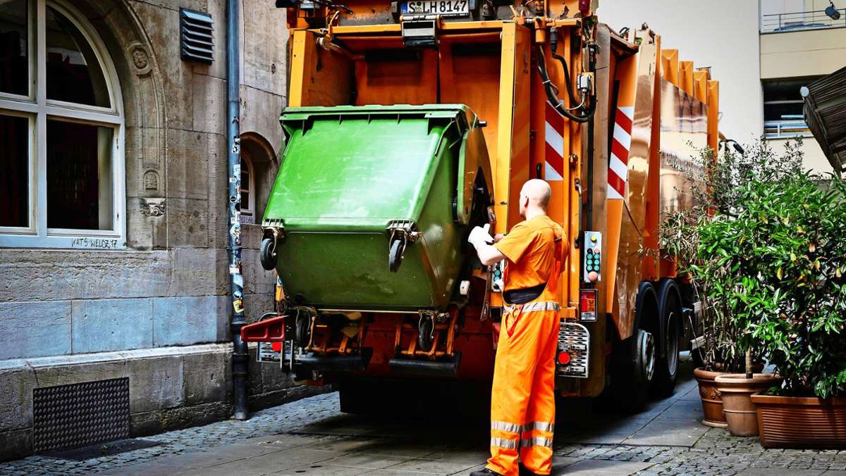 Altpapier in Stuttgart: Müllabfuhr braucht mehr Personal