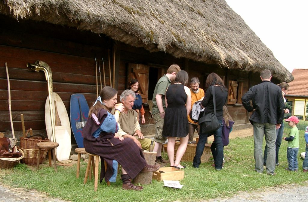 Bei Workshops und Aktionen im Keltenmuseum Hochdorf kann man der Lebenswelt der Kelten hautnah nachspüren.