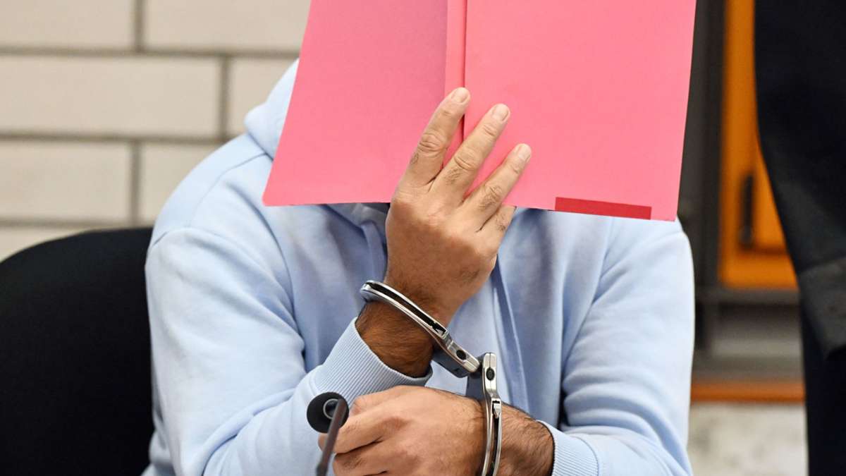 Tödlicher Messerangriff: Mordurteil im Gernsbach-Prozess: Angeklagter legt Revision ein