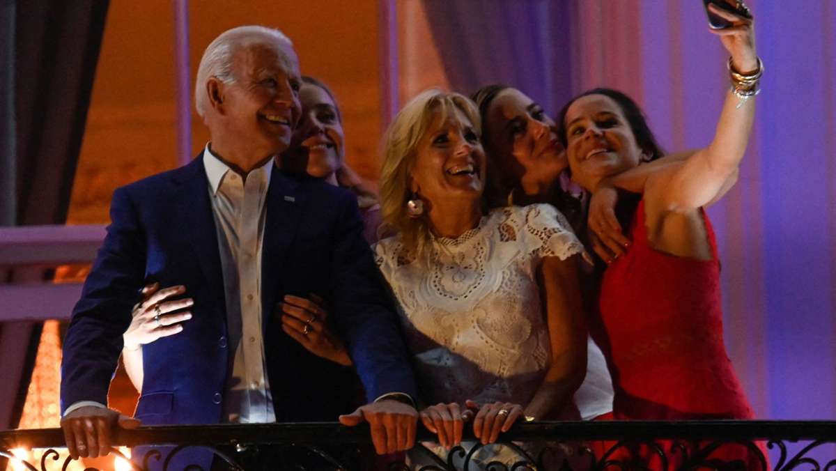 Joe und Jill Biden am 4. Juli: Bidens schauen Feuerwerk mit ihren Enkelinnen