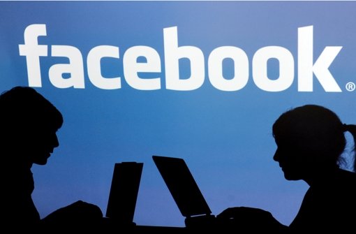 Mädchen über Facebook sexuell belästigt