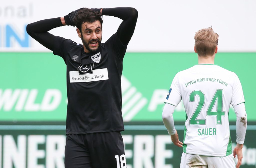 Hamadi Al Ghaddioui (4) Kam zur Pause für Gomez und brachte den VfB entscheidend weiter, als er nach 58 Minuten im Strafraum vor Holstein-Keeper Gelios an den Ball kam, der ihn am Fuß erwischte. Der fällige Elfmeter brachte das 1:1. Mehr war vom Mittelstürmer aber nicht zu sehen.