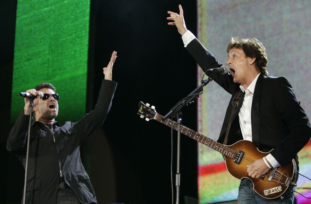 Zwei Größen des Musikbusiness unter sich: George Michael (links) mit Ex-Beatle Paul McCartney im Jahr 2005.