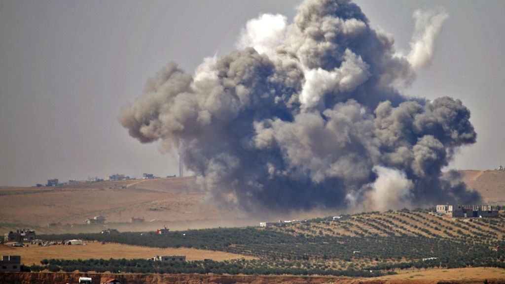 Bürgerkrieg in Syrien: Aktivisten: Hunderte Raketen und Fassbomben gehen im Süden nieder