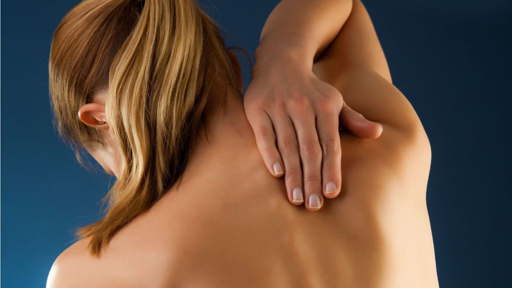 Chronisches Rückenweh: Mediziner setzen den Schmerz unter Strom