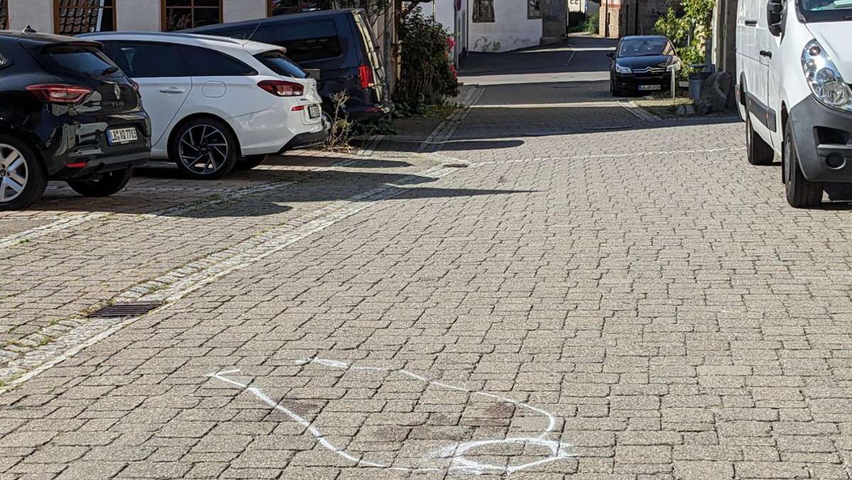 44-Jährige stirbt auf offener Straße: Kein dringender Tatverdacht nach Tod in Hessigheim