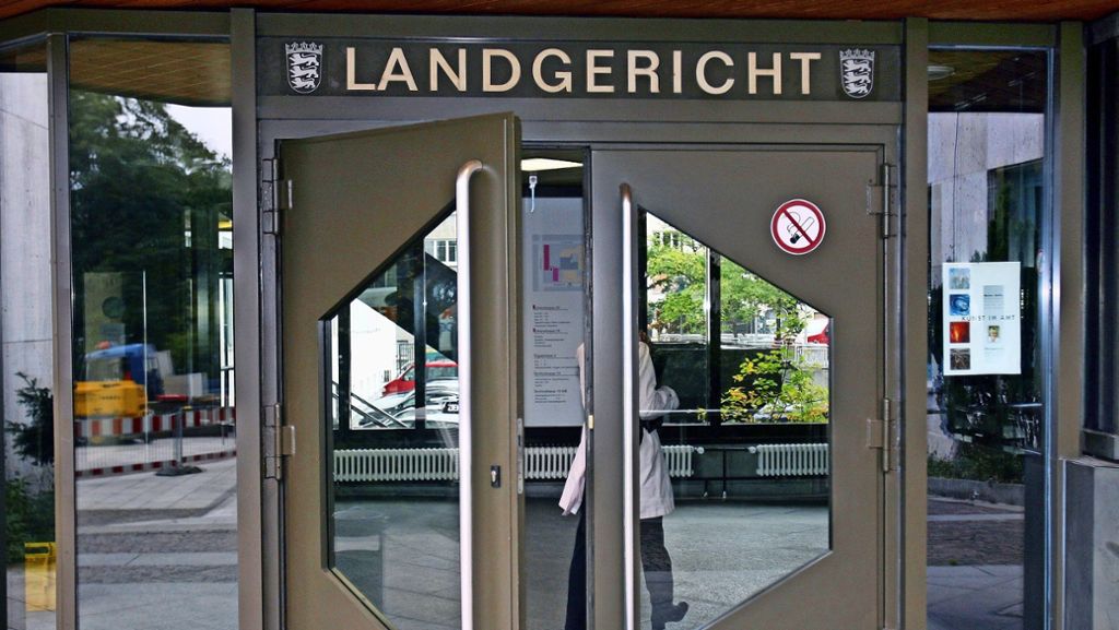 Prozess um Beziehungsdrama in Ludwigsburg: Mann gesteht Attacke auf Freundin