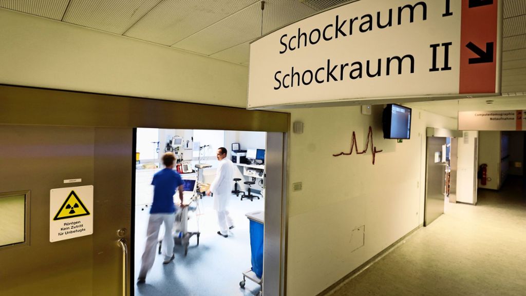 Kleine Kliniken in Gefahr: Weite Wege für Notfallpatienten?