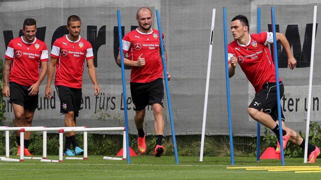 VfB Stuttgart: Veh bittet zum intensiven Training