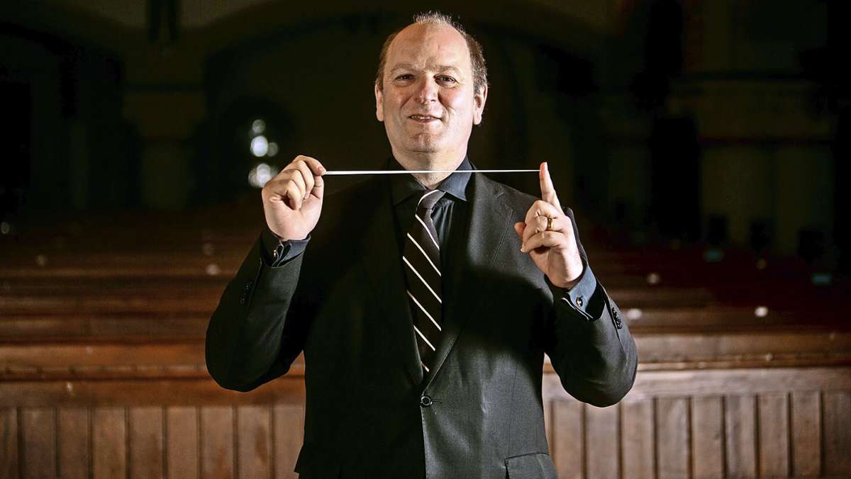  25 Jahre Jörg-Hannes Hahn: Der Stuttgarter Bezirkskantor stellt die prallvolle Saison 2021/22 seiner Konzertreihe „Musik am 13.“ vor 