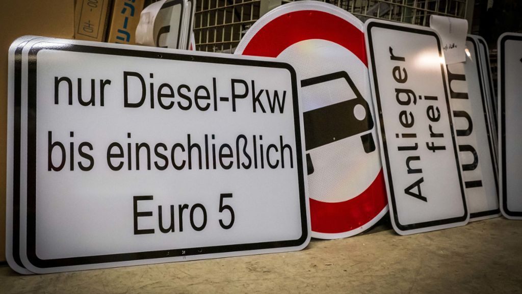 Nächster Streit zum Stuttgarter Fahrverbot: Land will gegen Euro-5-Dieselverbot vor  Gericht ziehen