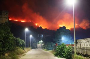 Wo brennt es auf Sizilien?