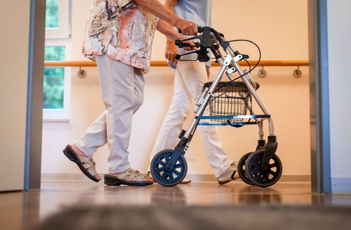Tarifbindung in Pflegeheimen: In Heimen drohen hohe Nachzahlungen