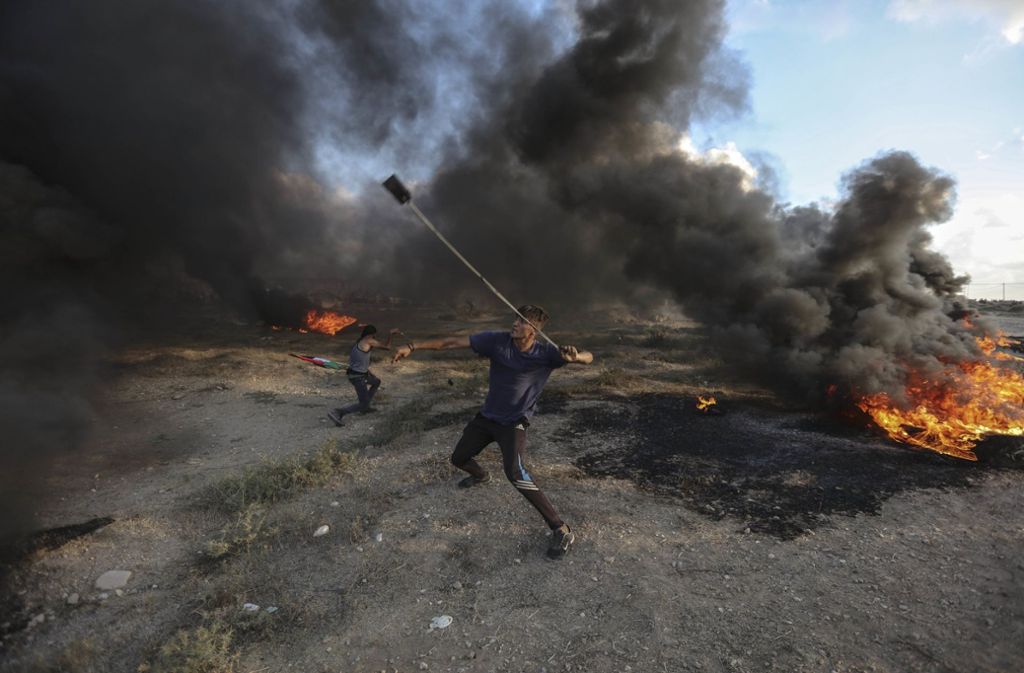 Die massiven Luftangriffe Israels töteten vier Palästinenser. Nun wurde eine Waffenruhe zwischen Hamas und Israel vereinbart. Foto: dpa