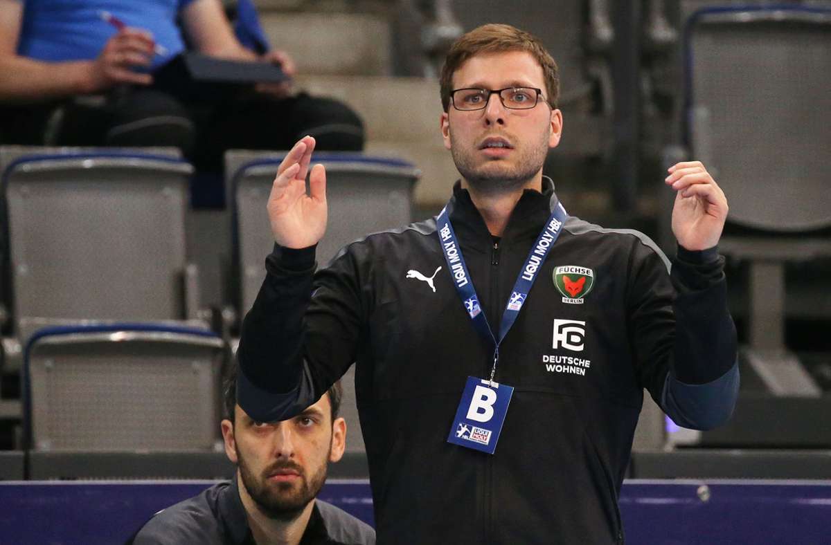 Der erst 27 Jahre alte Jaron Siewert geht bei den Füchsen Berlin in sein zweites Jahr als Cheftrainer des Bundesligateams.
