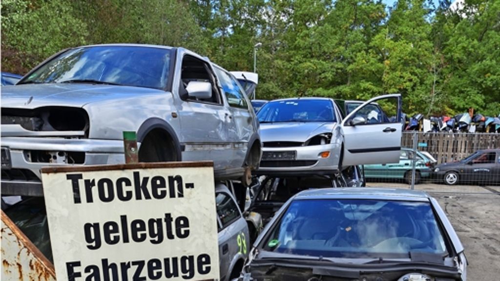 Böblingen: Kreiseigener Betrieb macht ständig ein Minus: Autoverwertung  vor dem Aus