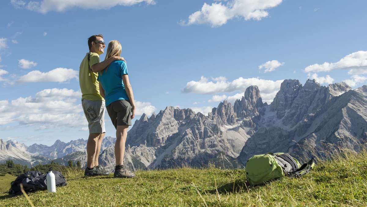 Die Sonne auf den Bergen genießen oder Sightseeing in Bozen – die Provinz Südtirol in Italien ist immer eine Reise wert. Wir haben die Corona-Regeln zusammengestellt, welche für die Anreise, den Aufenthalt und die Rückreise gelten.