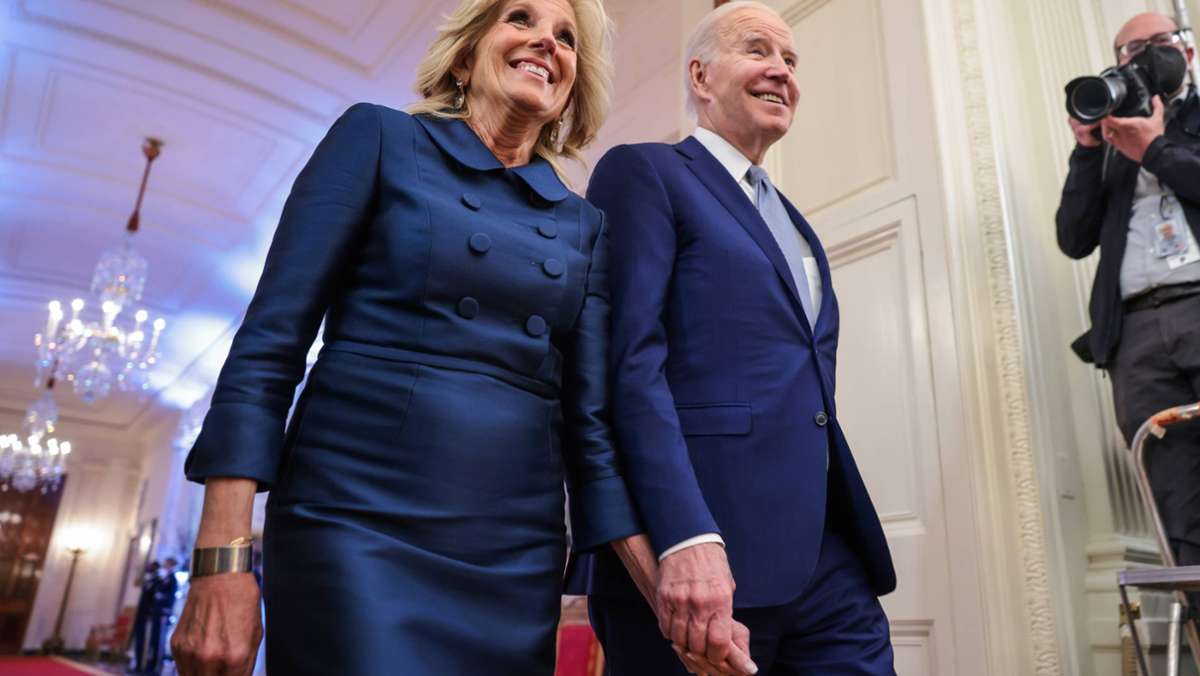 Krönung von König Charles III.: Joe Biden schickt Jill allein nach London