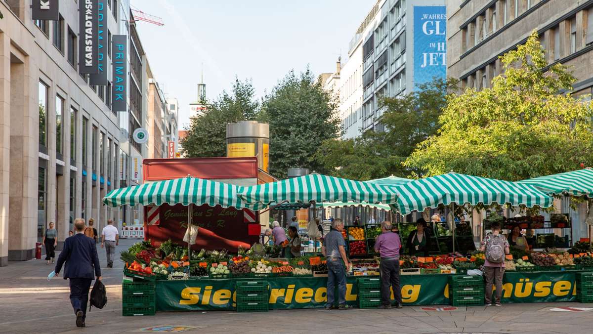 Wochenmarkt in Stuttgart zieht um: Das sagen Kunden und Händler