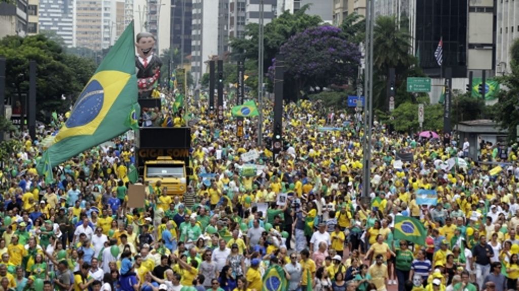 Demonstrationen in Brasilien: Millionen fordern die  Ablösung Rousseffs