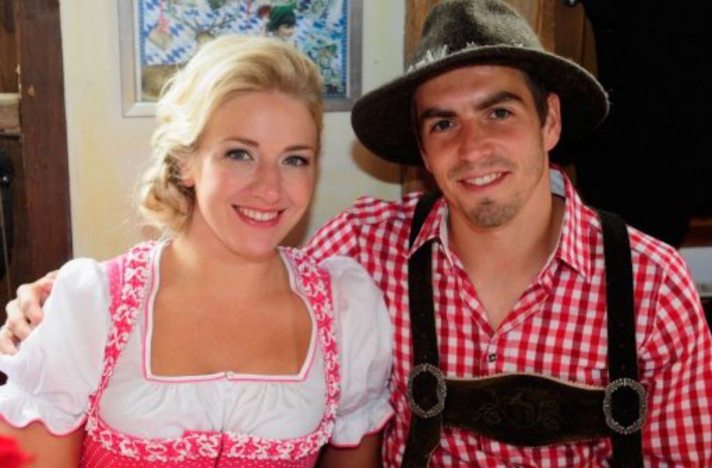 Philipp Lahm (FC Bayern München) ist seit 2010 mit Claudia verheiratet, die beiden haben einen kleinen Sohn.