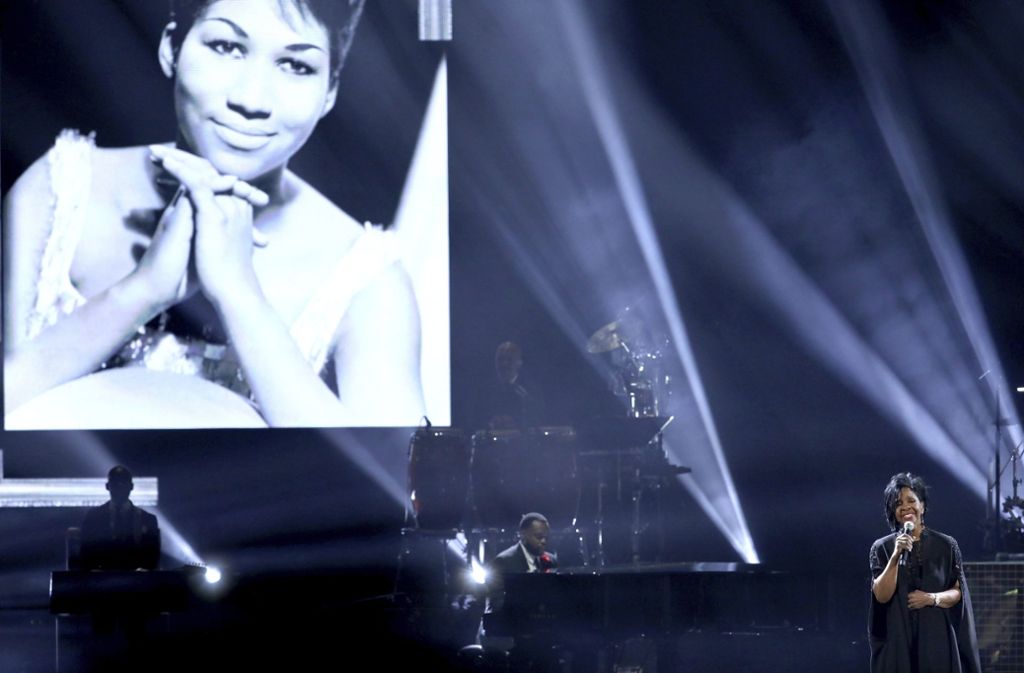 Für den emotionalsten Moment sorgte Gladys Knight mit ihrer Würdigung der verstorbenen „Queen of Soul“ Aretha Franklin.
