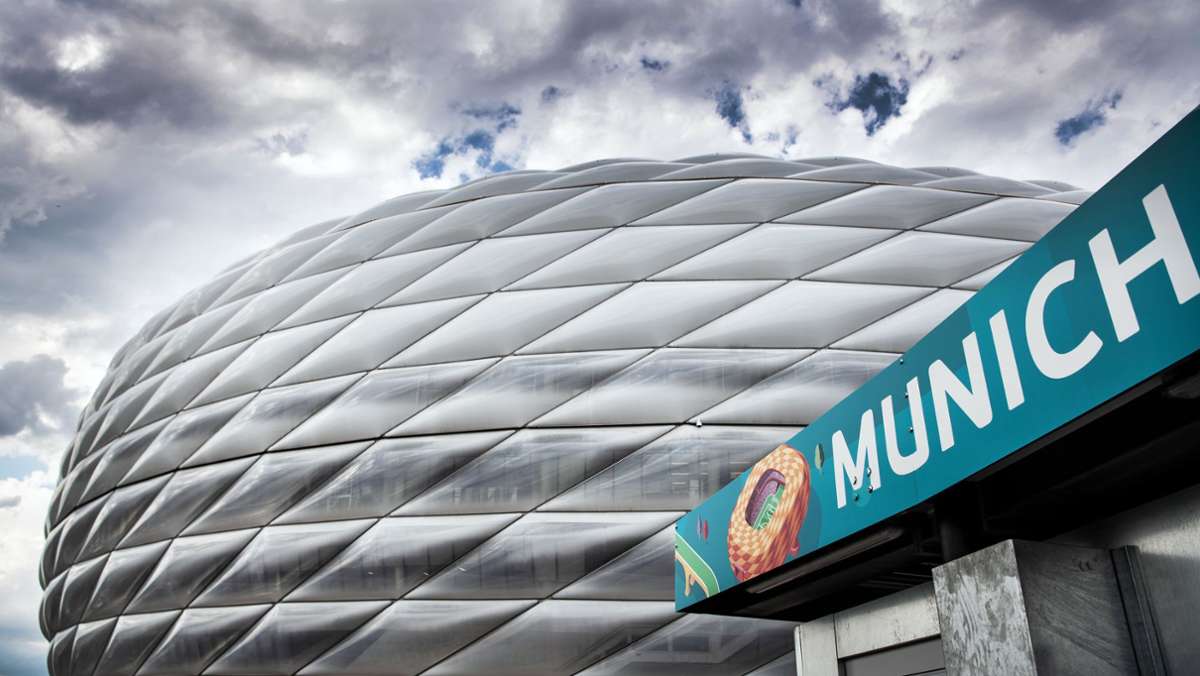 EM 2021 in München: Diebe stehlen UEFA-Banner und präsentieren Beute im Netz