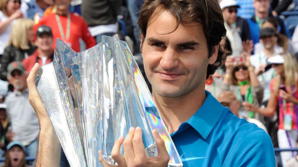  Nach dem Finalsieg beim Tennisturnier von Indian Wells gegen John Isner hat Roger Federer neue Ziele. Der Schweizer peilt noch einmal die Nummer-eins-Position in der Welt an. 