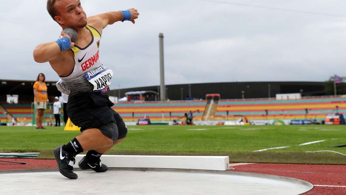  Im ersten Wettkampf nach der Corona-Pause hat Kugelstoßer Niko Kappel gleich ein dickes Ausrufezeichen gesetzt. Der 25-Jährige überbot den bisherigen Weltrekord um 21 Zentimeter. 