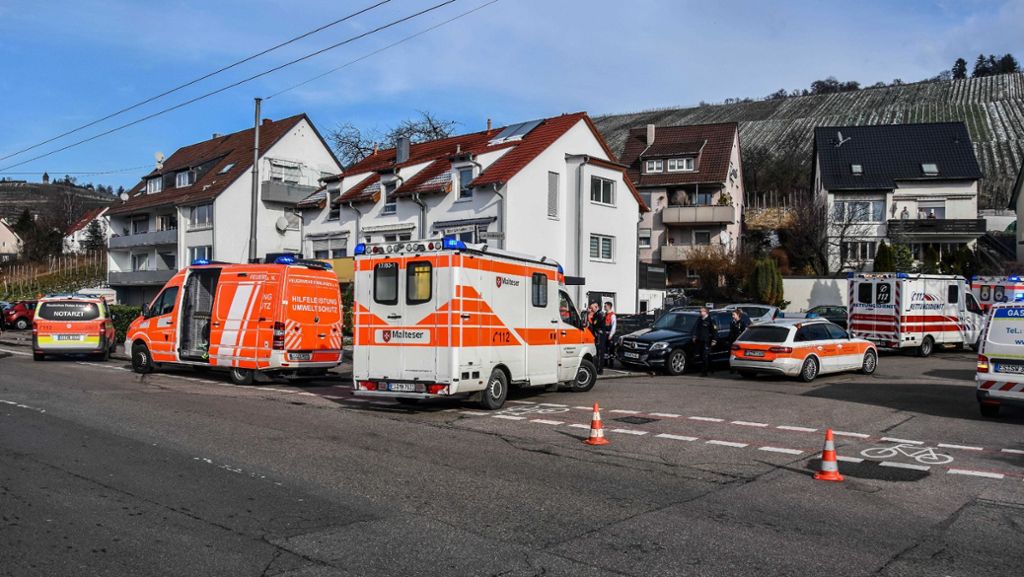 News-Blog zu Unglücksfall in Esslingen zum Nachlesen: Junges Ehepaar und zwei Kinder tot aufgefunden
