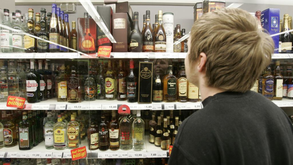 Jens Spahn: Jugendschutz bei Alkohol und Tabak soll schärfer kontrolliert werden
