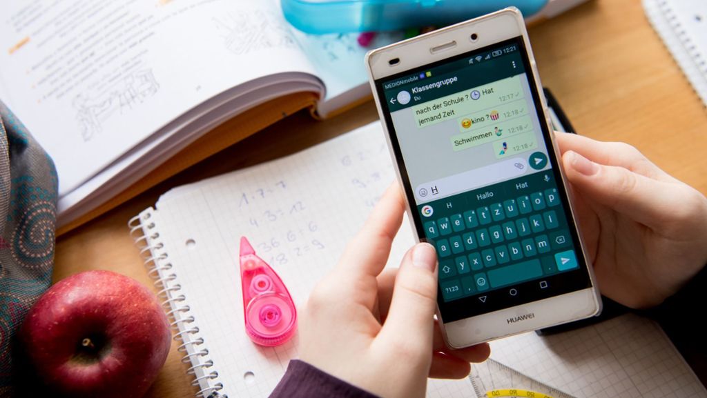 Umfrage der Robert Bosch Stiftung: Mehrheit der Eltern für Handyverbot in der Schule