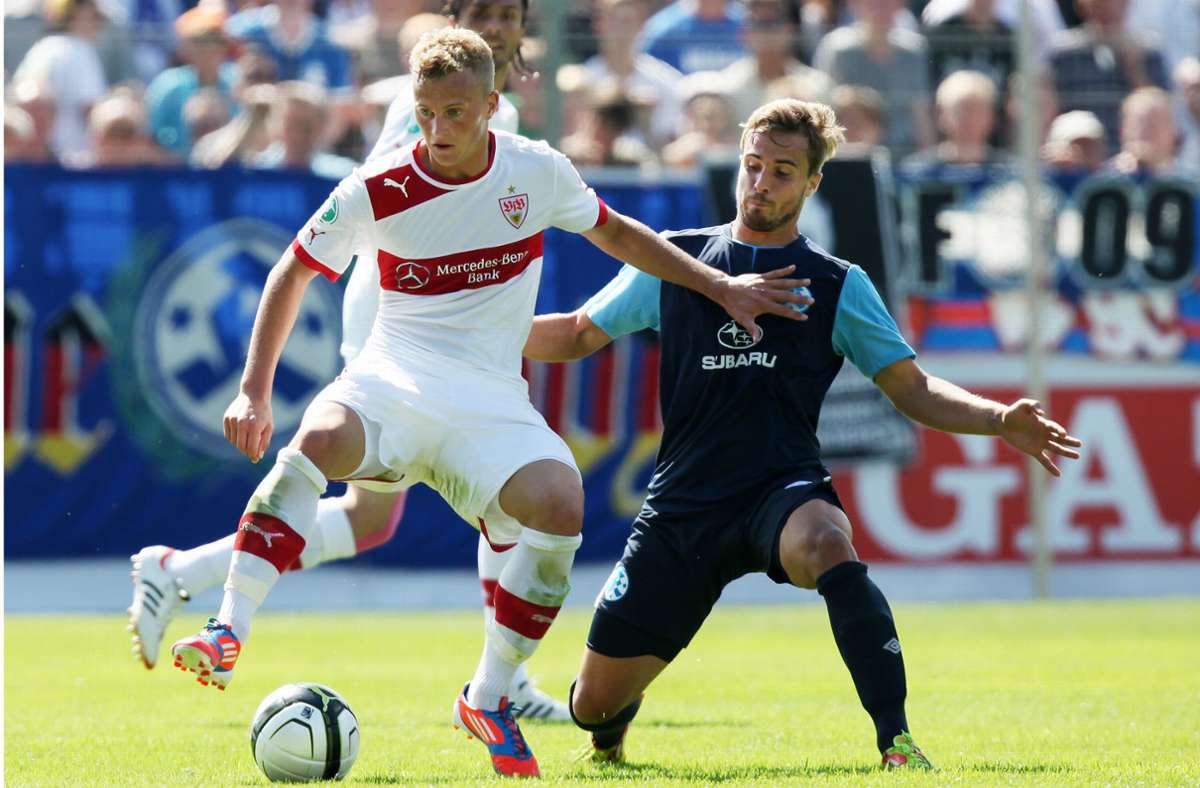 Christoph Hemlein kam 2011 von der TSG Hoffenheim zum VfB Stuttgart und spielte dort hauptsächlich in der zweiten Mannschaft. Er blieb bis 2013.