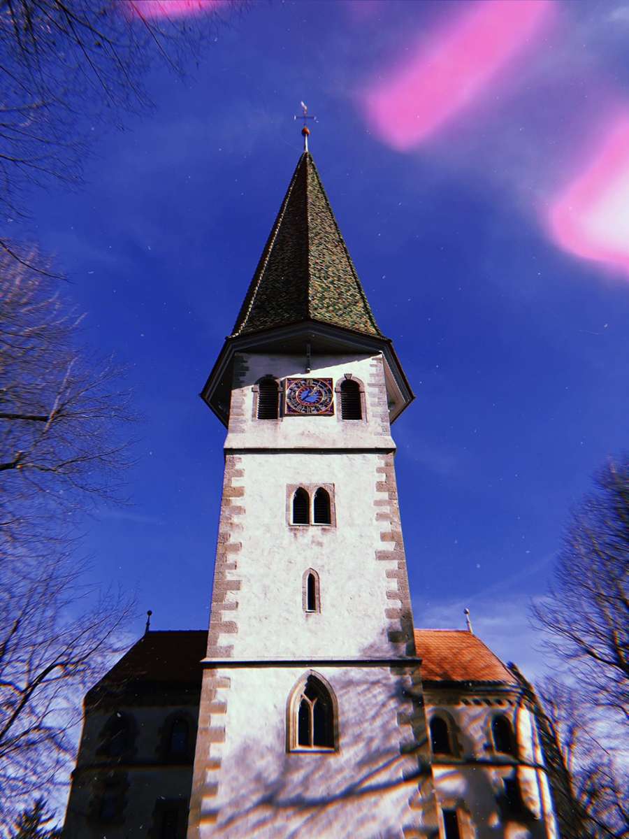 Dann gings zum Wahrzeichen der Stadt: der Martinskirche. Sie ist die älteste Kirche Stuttgarts (Urkirche aus Holz, um 600) und einzigartig in Baden-Württemberg.