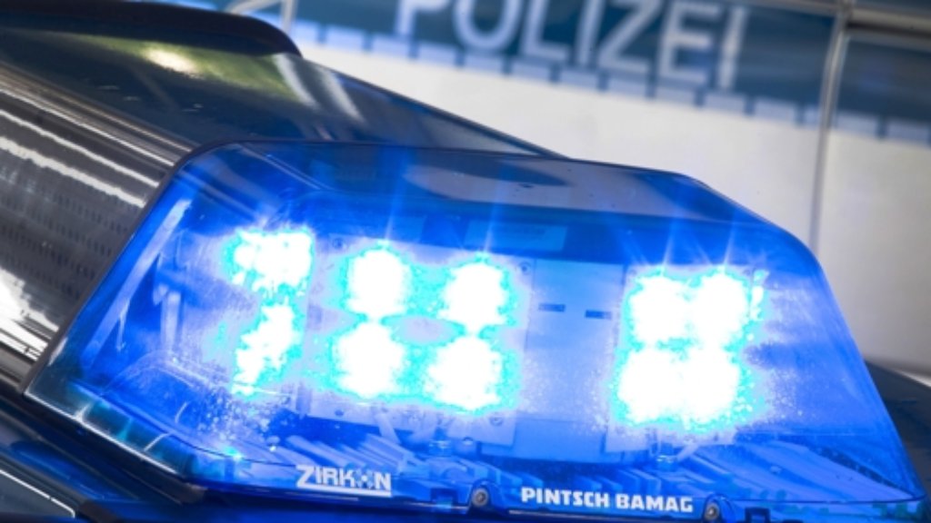 Blaulicht aus der Region Stuttgart: Mann schlägt Beifahrer ins Gesicht