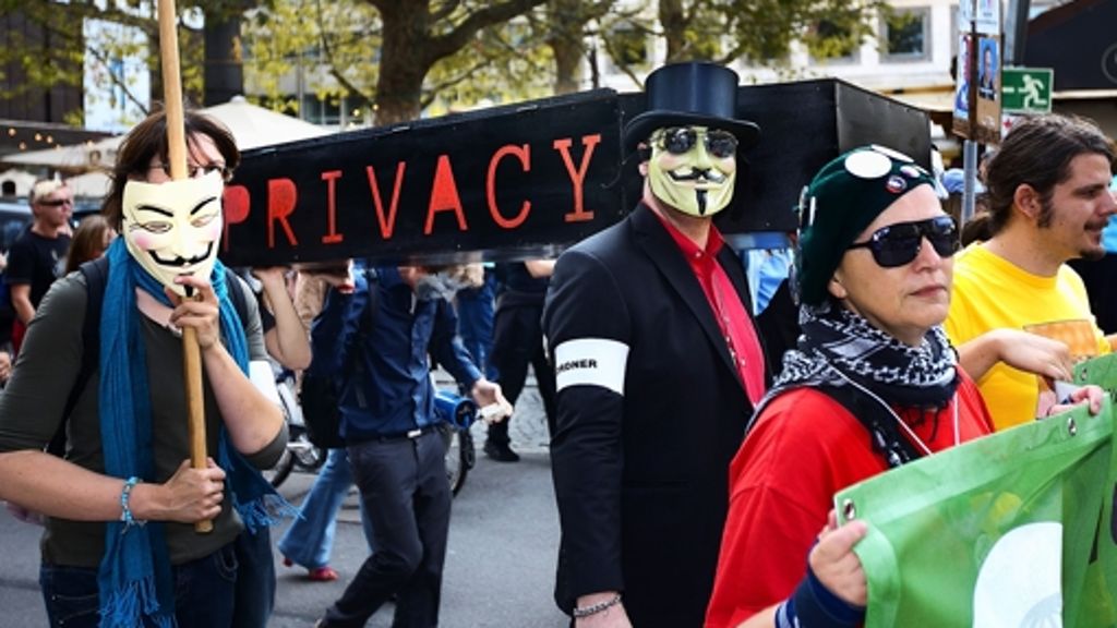 „Privacy“-Demo in Stuttgart: Empörung über staatliche Überwachung