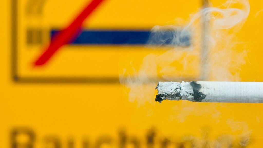 Hauptbahnhof Stuttgart: 19-Jährige und 41-Jähriger schlagen wegen Zigarette zu