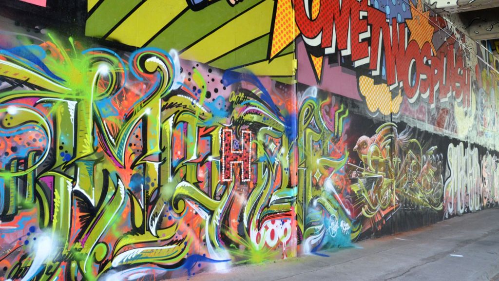Graffiti-Wand in Stuttgart-Vaihingen: Vergängliche Kunst unter der Autobahn
