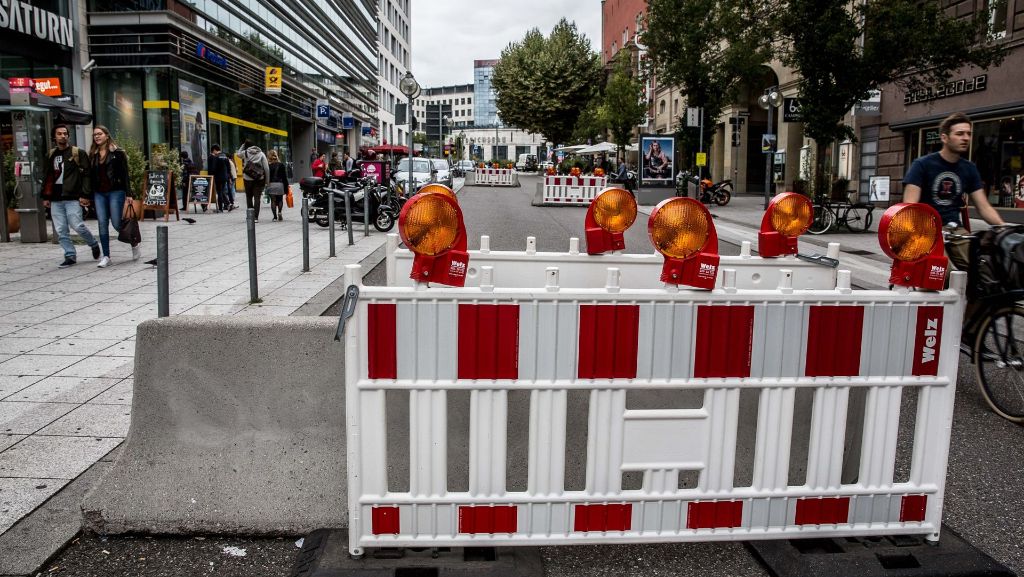 Betonbarrieren in Stuttgart: Ärger über tägliche Staus und Unfälle in der Bolzstraße