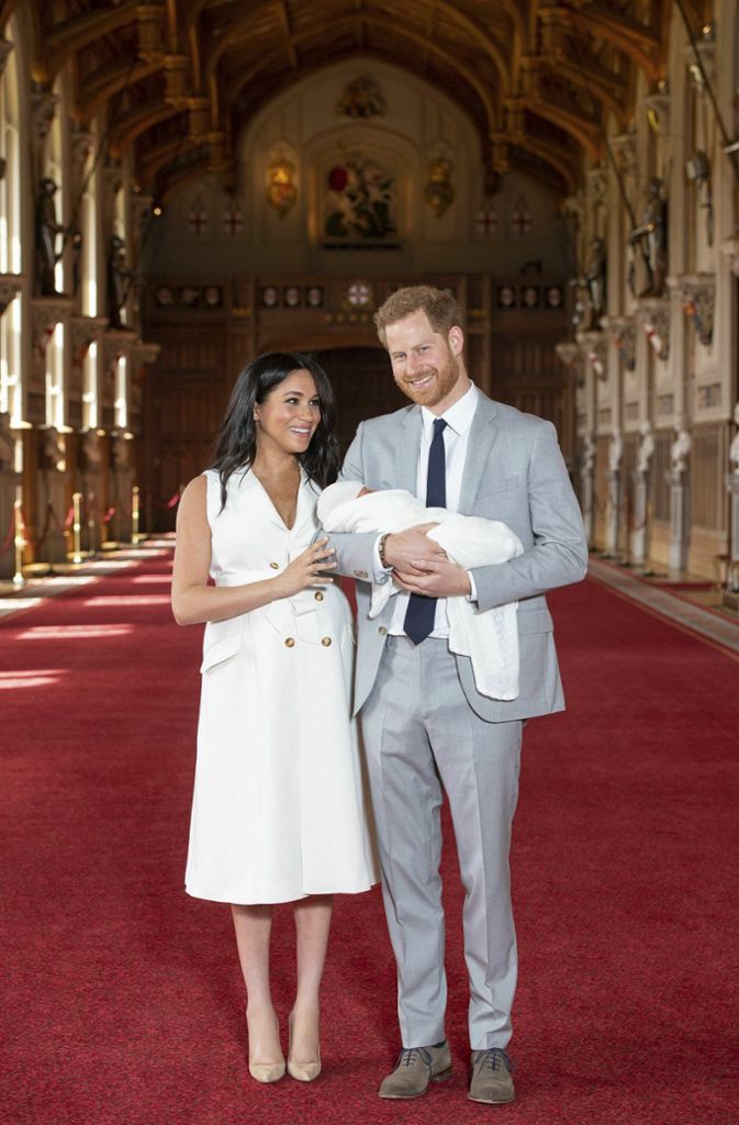 Der erste Sohn von Prinz Harry und Herzogin Meghan war am Montag zur Welt gekommen.
