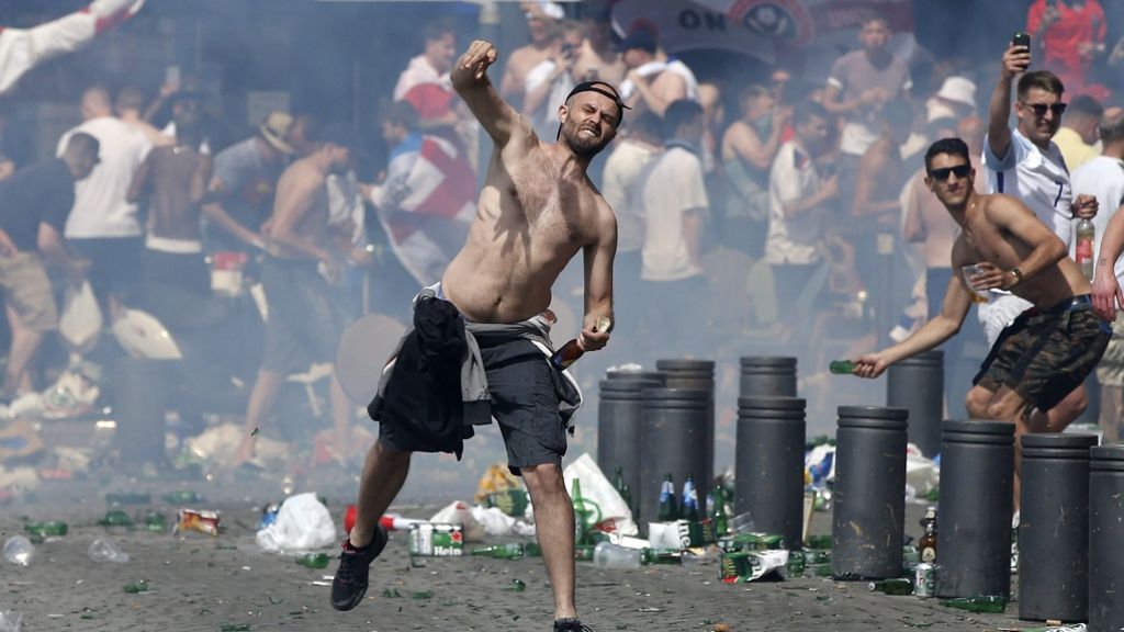 Fußball-EM: Erneut schwere Hooligan-Ausschreitungen in Marseille