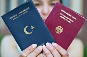 Viele Eingebürgerte behalten ihren alten Pass