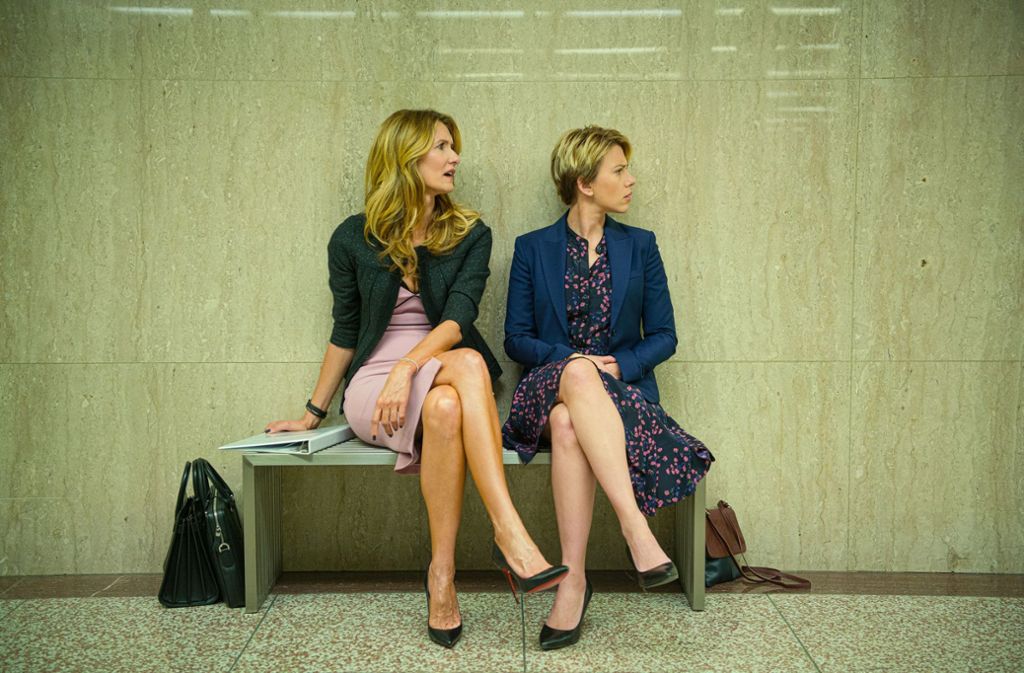Die andere erfolgreiche Netflix-Produktion: Laura Dern (li., neben Scarlett Johansson) hat einen Nebenrollen-Globe für „Marriage Story“ bekommen.