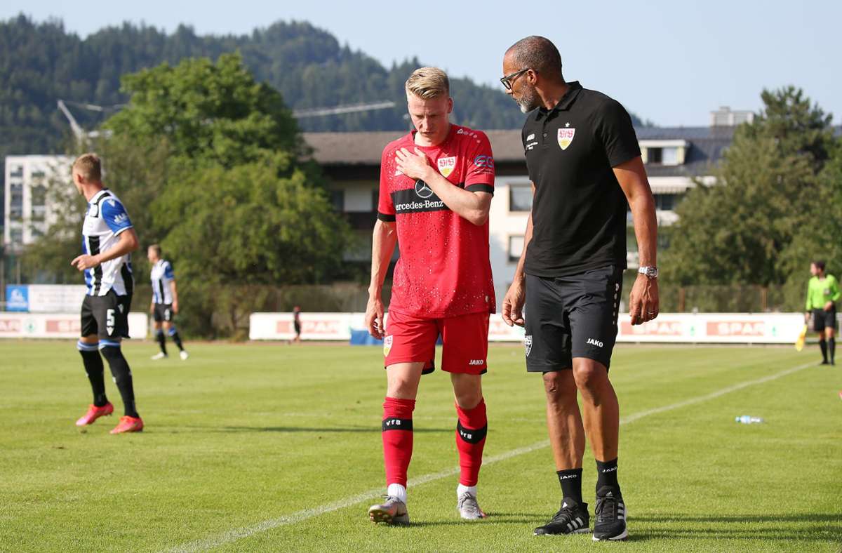 Chris Führich war erst wenige Tage beim VfB, als sich der Neuzugang vom SC Paderborn im Testspiel gegen Arminia Bielefeld eine Schulterverletzung zuzog. Er fehlt noch einige Wochen.