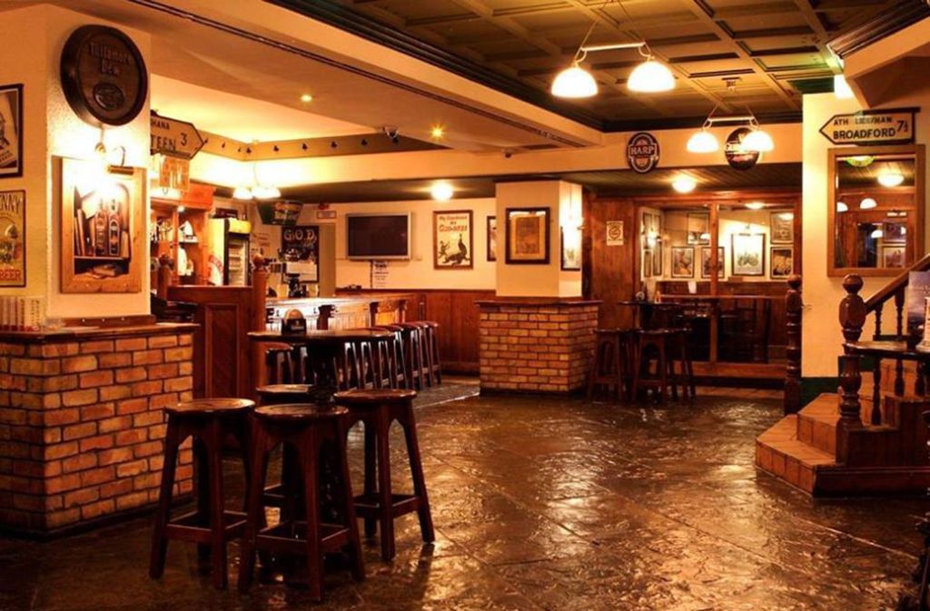 Der Biddy Early’s Irish Pub.