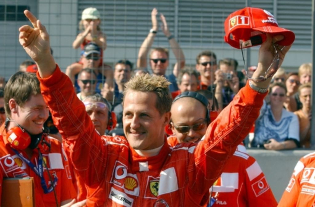 Der siebte Weltmeisterschaftstitel – es ist der fünfte Sieg in Folge – macht „Schumi“ zum erfolgreichsten Formel 1-Pilot aller Zeiten.