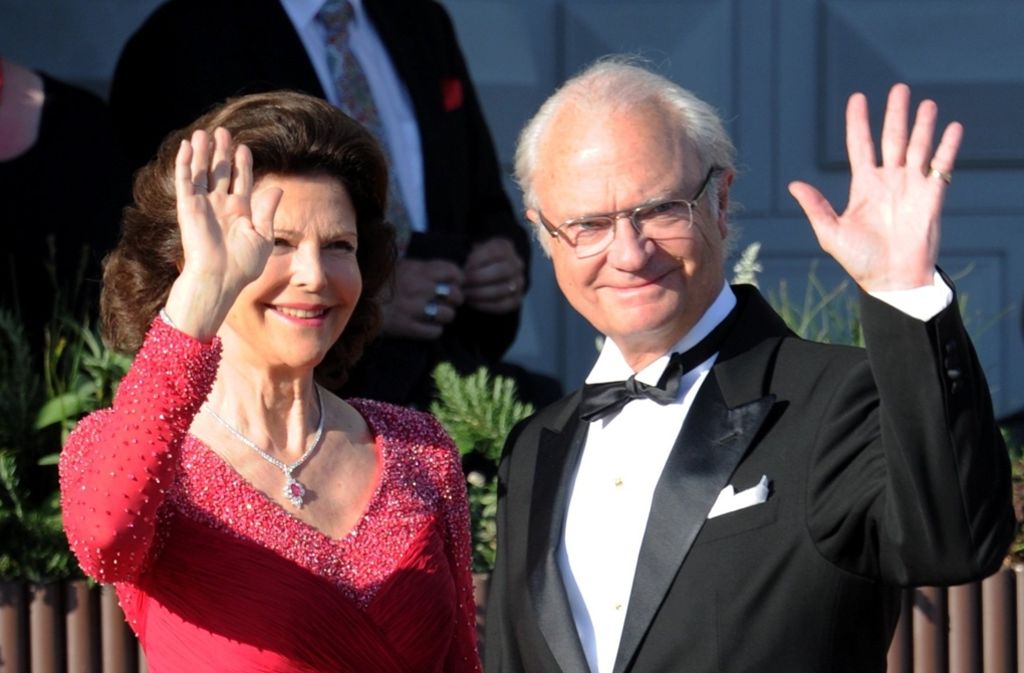 So glamourös kennt man das schwedische Königspaar. Dieses Bild stammt von der Hochzeit ihrer Tochter Madeleine in 2013.