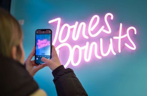 Ganz neu in der Calwer Straße: Der vegane Donut-Laden Jones Donuts. Foto: Lichtgut/Max Kovalenko